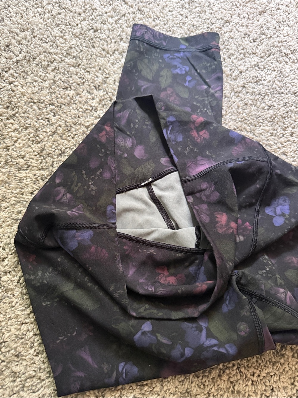 lululemon athletica Black Floral High-Rise Leggings with Purple Accents - Picture 4 of 6